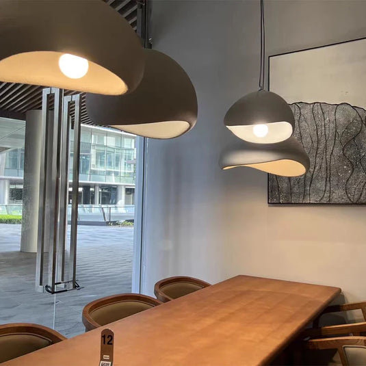 Khmara pendant light